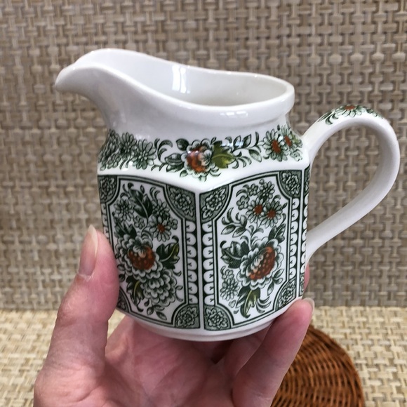 Staffordshire England Ridgway Canterbury Hexagonal Creamer Pitcher - Picture 3 of 12